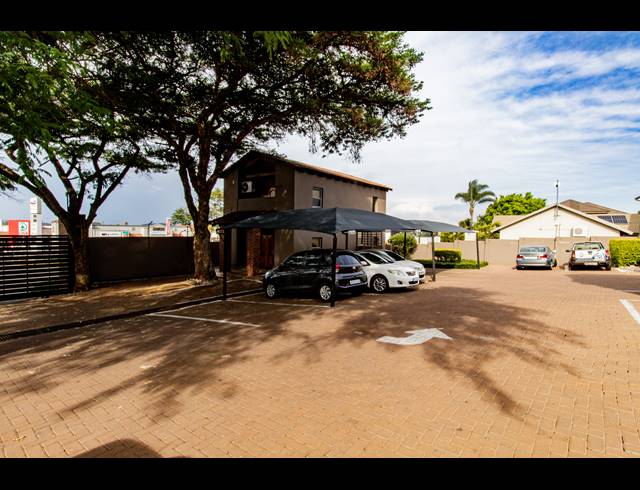 615M² BUILDING FOR SALE IN ELDORAIGNE